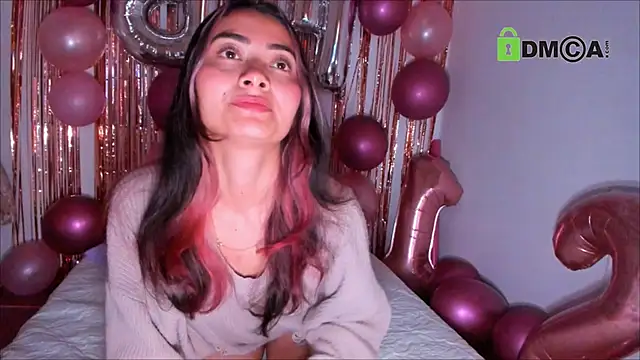 Snapshot of Lauren_A chatting on December 5, 2024, 4:34 pm Lauren A online show from December 5, 2024, 4:34 pm