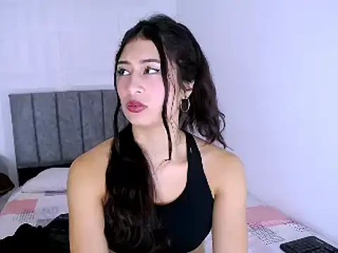 Snapshot of nataly_red chatting on December 15, 2024, 4:37 pm nataly red online show from December 15, 2024, 4:37 pm