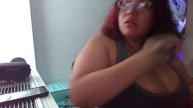 Snapshot of WitchiKitti chatting on July 17, 2026, 5:47 am WitchiKitti online show from July 17, 2026, 5:47 am