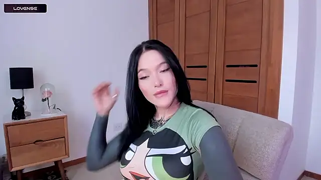 vangie  online show from January 5, 2026, 7:17 pm