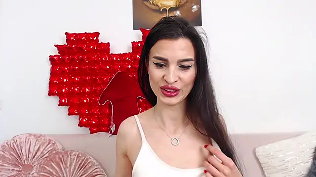 Snapshot of RebecaMur chatting on February 11, 2026, 6:13 pm RebecaMur online show from February 11, 2026, 6:13 pm