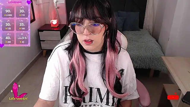 Snapshot of camisweet14 chatting on June 2, 2026, 7:27 pm camisweet14 online show from June 2, 2026, 7:27 pm