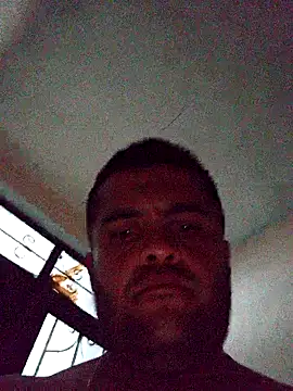 Snapshot of crowten chatting on October 9, 2025, 6:11 am crowten online show from October 9, 2025, 6:11 am