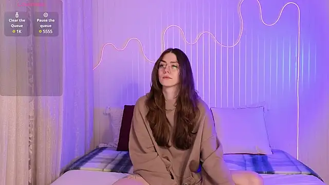 Ester Hill online show from January 19, 2025, 9:13 pm