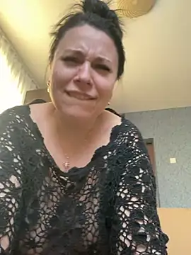 Snapshot of CuteNata chatting on December 14, 2024, 11:50 am CuteNata online show from December 14, 2024, 11:50 am