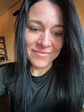 CuteNata online show from November 23, 2025, 9:42 am