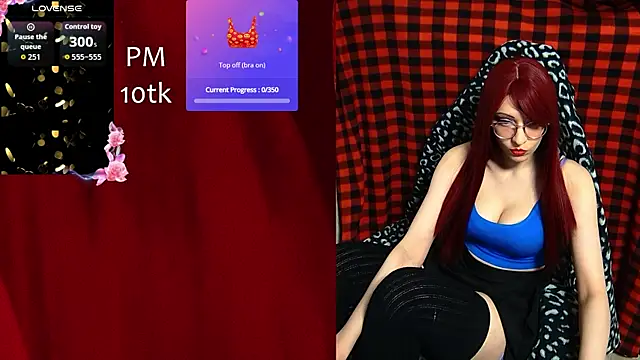 ElliMoor online show from October 28, 2025, 11:14 am