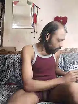 BadBoySmoker7070 online show from December 17, 2025, 1:17 pm