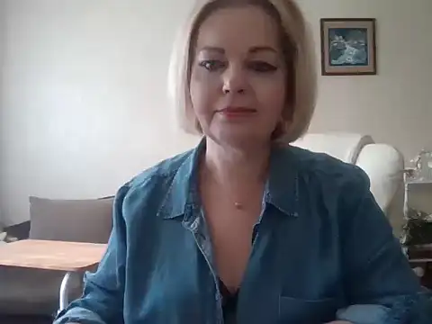 SofiyaPetrova online show from September 27, 2025, 7:13 am