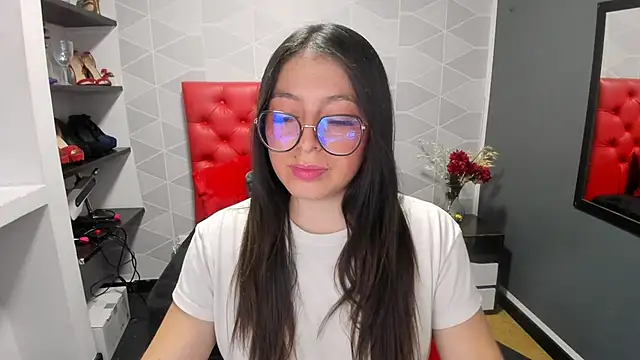Snapshot of MiaWils_ chatting on January 27, 2025, 10:27 pm MiaWils online show from January 27, 2025, 10:27 pm