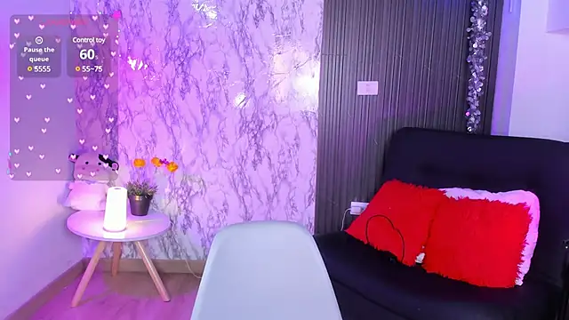 chloe blue online show from January 28, 2025, 2:53 pm