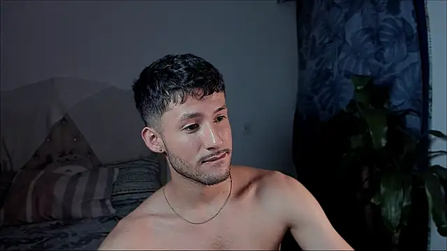 dimitri targaryen online show from November 4, 2025, 9:52 am