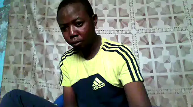 Snapshot of little__joy chatting on February 16, 2025, 12:32 pm little  joy online show from February 16, 2025, 12:32 pm