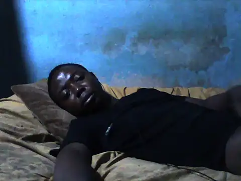 Snapshot of little__joy chatting on March 14, 2025, 12:43 am little  joy online show from March 14, 2025, 12:43 am