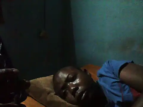 Snapshot of little__joy chatting on September 24, 2025, 12:25 am little  joy online show from September 24, 2025, 12:25 am