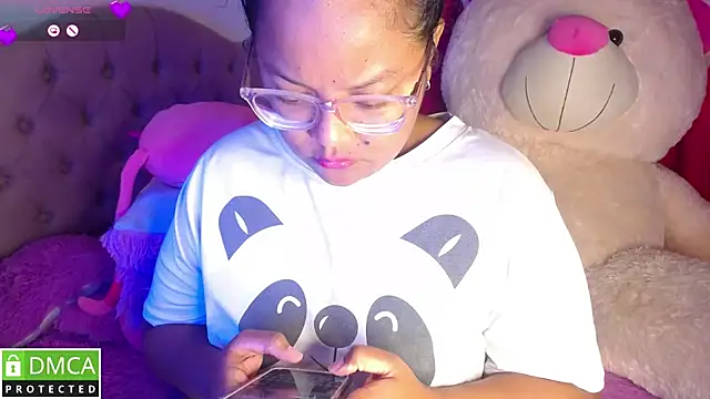 KittyHot20 online show from November 11, 2025, 3:01 pm