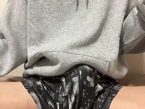 Snapshot of lkun9 chatting on December 21, 2025, 3:19 pm lkun9 online show from December 21, 2025, 3:19 pm