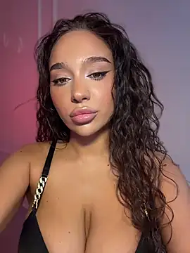 Snapshot of CardiSweetBaby chatting on May 18, 2026, 5:41 pm CardiSweetBaby online show from May 18, 2026, 5:41 pm