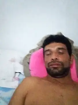 Snapshot of Tiago0031 chatting on November 9, 2025, 10:24 am Tiago0031 online show from November 9, 2025, 10:24 am