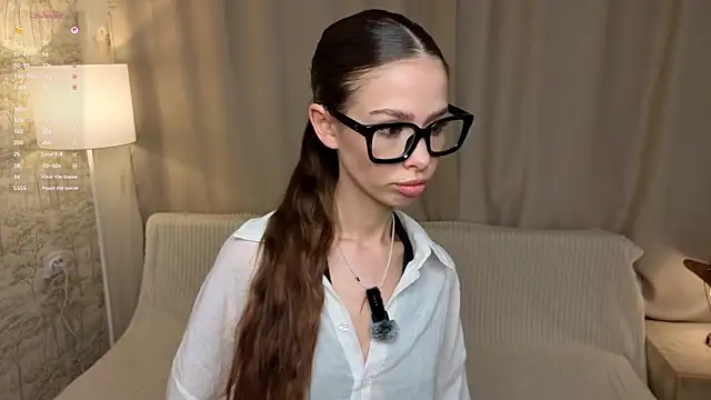 Snapshot of AnabelHun chatting on June 3, 2026, 5:43 am AnabelHun online show from June 3, 2026, 5:43 am