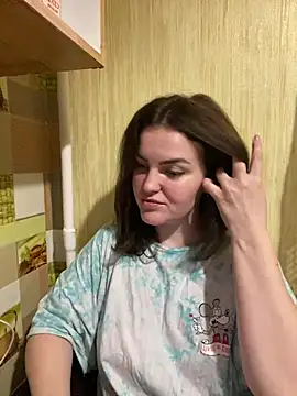 Karolina llove online show from December 30, 2024, 5:23 pm