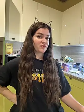 Karolina llove online show from October 12, 2025, 8:52 pm