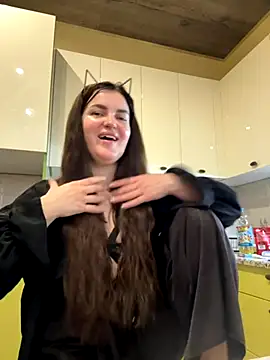 Karolina llove online show from October 30, 2025, 2:07 pm