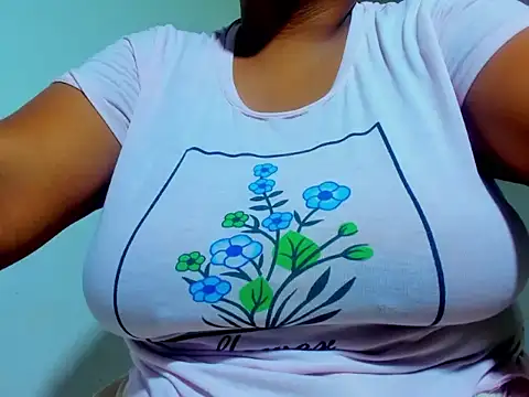 Snapshot of Kika_teem chatting on July 24, 2026, 3:04 am Kika teem online show from July 24, 2026, 3:04 am