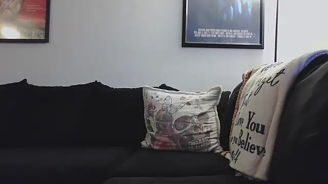 CrystalLakeXO online show from September 21, 2025, 10:22 pm