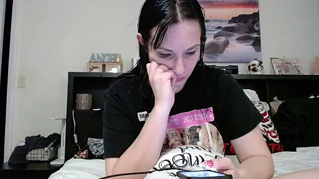 CrystalLakeXO online show from October 2, 2025, 6:42 am