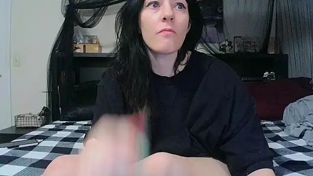 CrystalLakeXO online show from January 9, 2026, 8:28 am