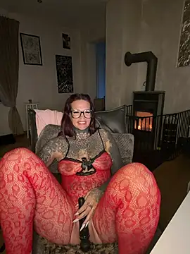 AileenInkOfficial online show from April 13, 2026, 6:24 pm