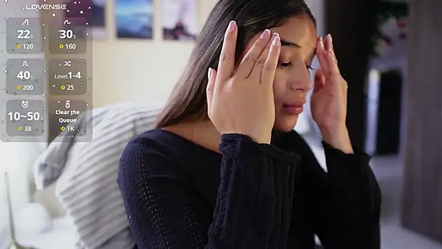 SaraParisi online show from December 19, 2025, 10:28 pm