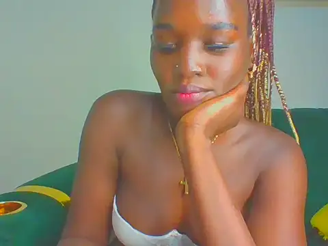 Snapshot of cutesmiling chatting on June 7, 2026, 11:58 am cutesmiling online show from June 7, 2026, 11:58 am