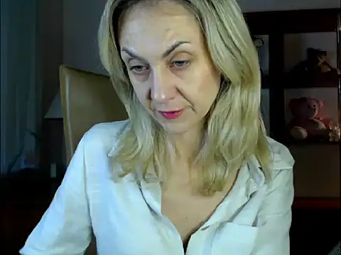 Snapshot of Tanya6547 chatting on December 10, 2024, 8:51 am Tanya6547 online show from December 10, 2024, 8:51 am