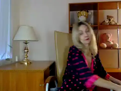 Snapshot of Tanya6547 chatting on February 10, 2025, 9:04 am Tanya6547 online show from February 10, 2025, 9:04 am