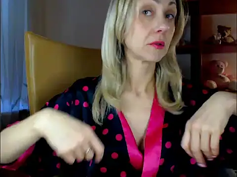 Snapshot of Tanya6547 chatting on February 22, 2025, 8:50 am Tanya6547 online show from February 22, 2025, 8:50 am