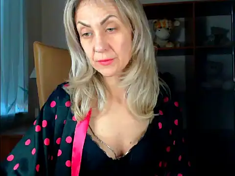 Snapshot of Tanya6547 chatting on March 4, 2025, 10:02 am Tanya6547 online show from March 4, 2025, 10:02 am