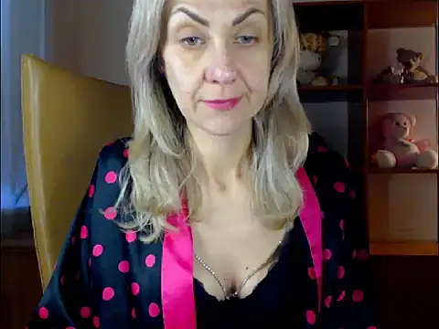 Snapshot of Tanya6547 chatting on March 5, 2025, 8:10 am Tanya6547 online show from March 5, 2025, 8:10 am