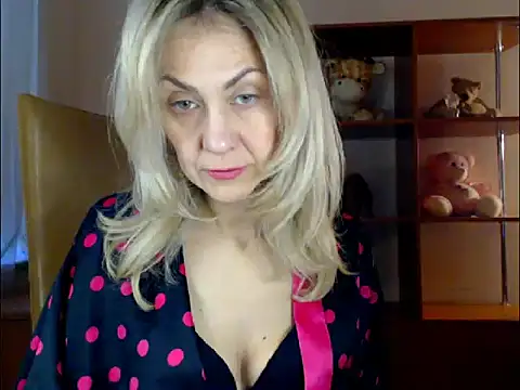 Snapshot of Tanya6547 chatting on March 7, 2025, 8:13 am Tanya6547 online show from March 7, 2025, 8:13 am