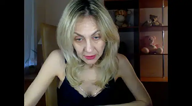 Snapshot of Tanya6547 chatting on March 16, 2025, 8:54 am Tanya6547 online show from March 16, 2025, 8:54 am