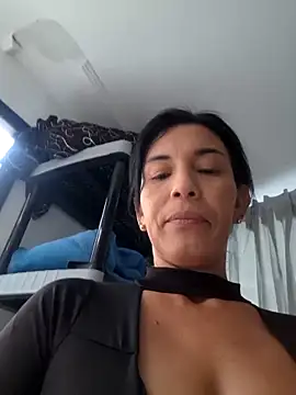 Snapshot of Angel_Perv chatting on February 26, 2025, 11:20 am Angel Perv online show from February 26, 2025, 11:20 am