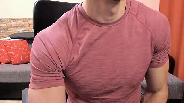 HotHunkTrainer online show from February 8, 2026, 9:56 am