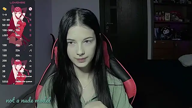 Snapshot of Miya_Dream_UKR chatting on February 9, 2026, 8:35 pm Miya Dream UKR online show from February 9, 2026, 8:35 pm