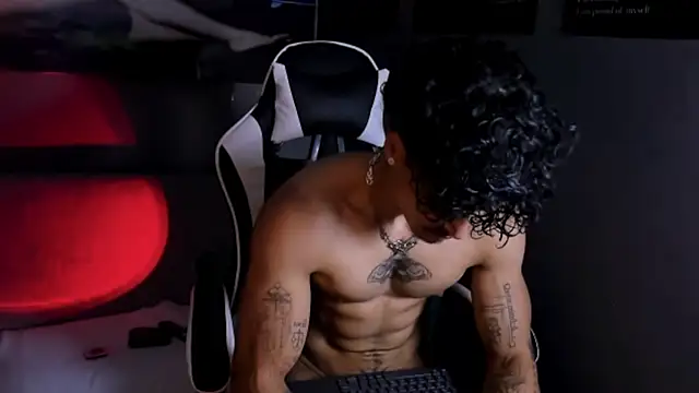 Thomas Fit1 online show from April 18, 2026, 5:55 am