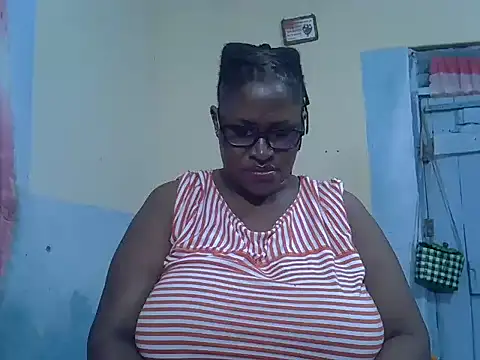 Snapshot of sexy_bigboobss chatting on October 13, 2025, 7:03 pm sexy bigboobss online show from October 13, 2025, 7:03 pm