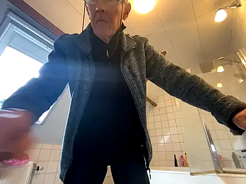 martxxxxx online show from December 22, 2025, 10:12 am