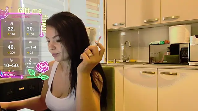 alisoncassie online show from September 10, 2025, 4:56 am