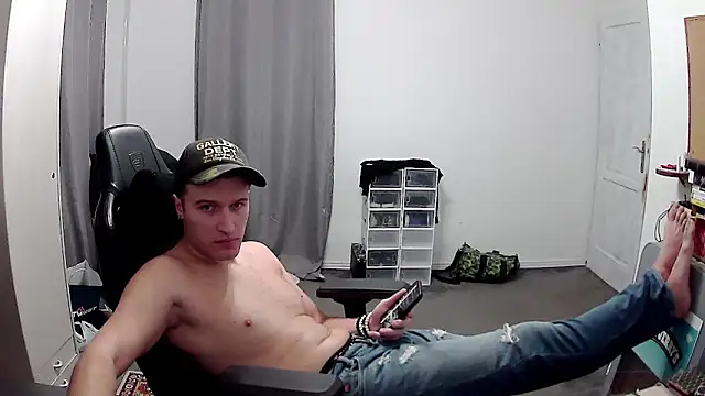 PKrisztian online show from November 22, 2025, 4:17 pm