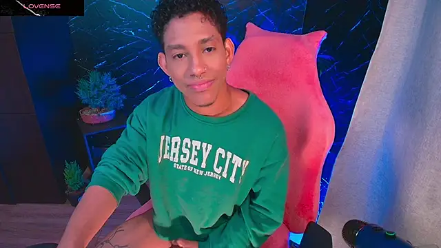 Palo santo online show from October 13, 2025, 8:14 am